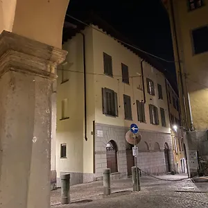 https://casa-anna-lovere.it-lombardy.com